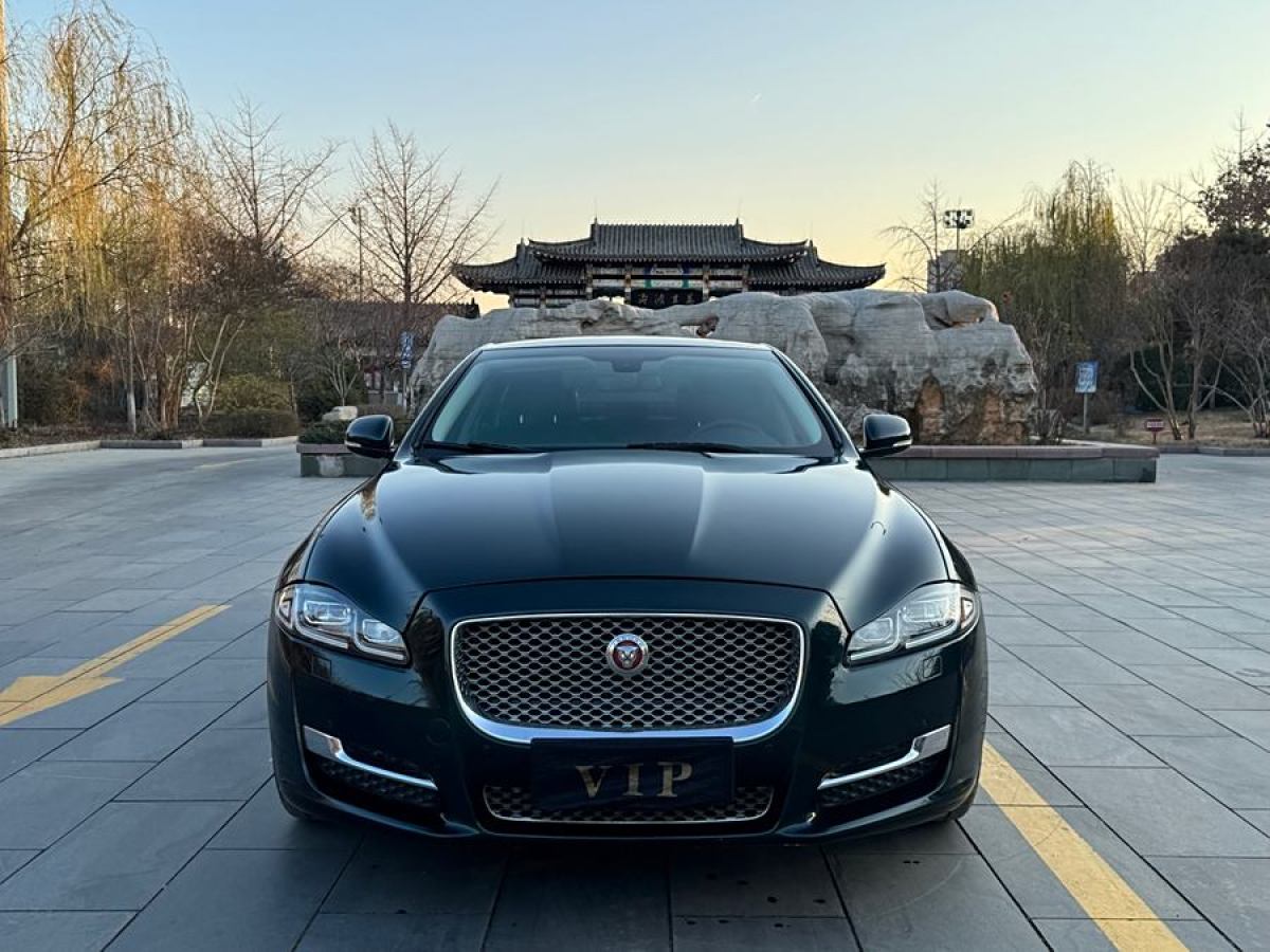 捷豹 XJ  2016款 XJL 3.0 SC 兩驅(qū)典雅商務版圖片