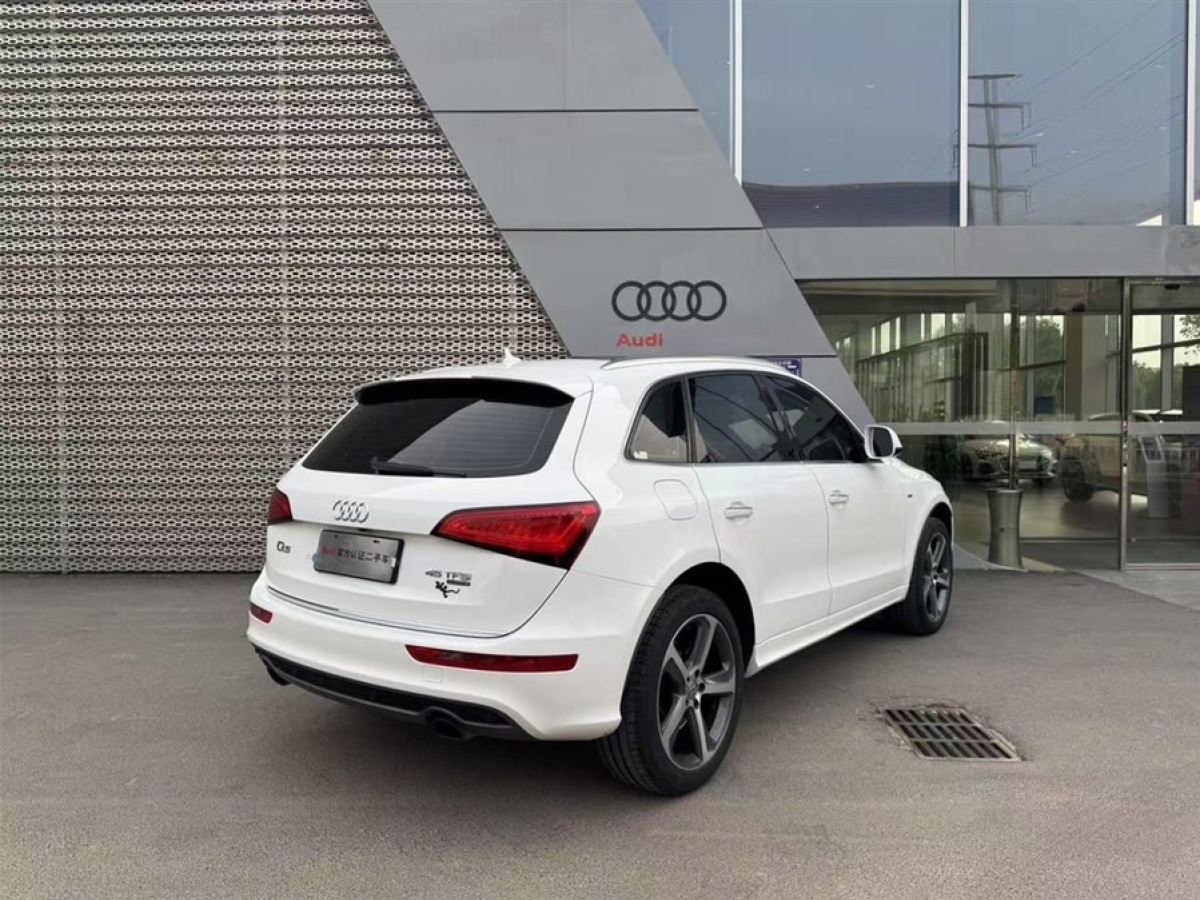 奧迪 奧迪Q5  2013款 45 TFSI quattro 運(yùn)動(dòng)型圖片
