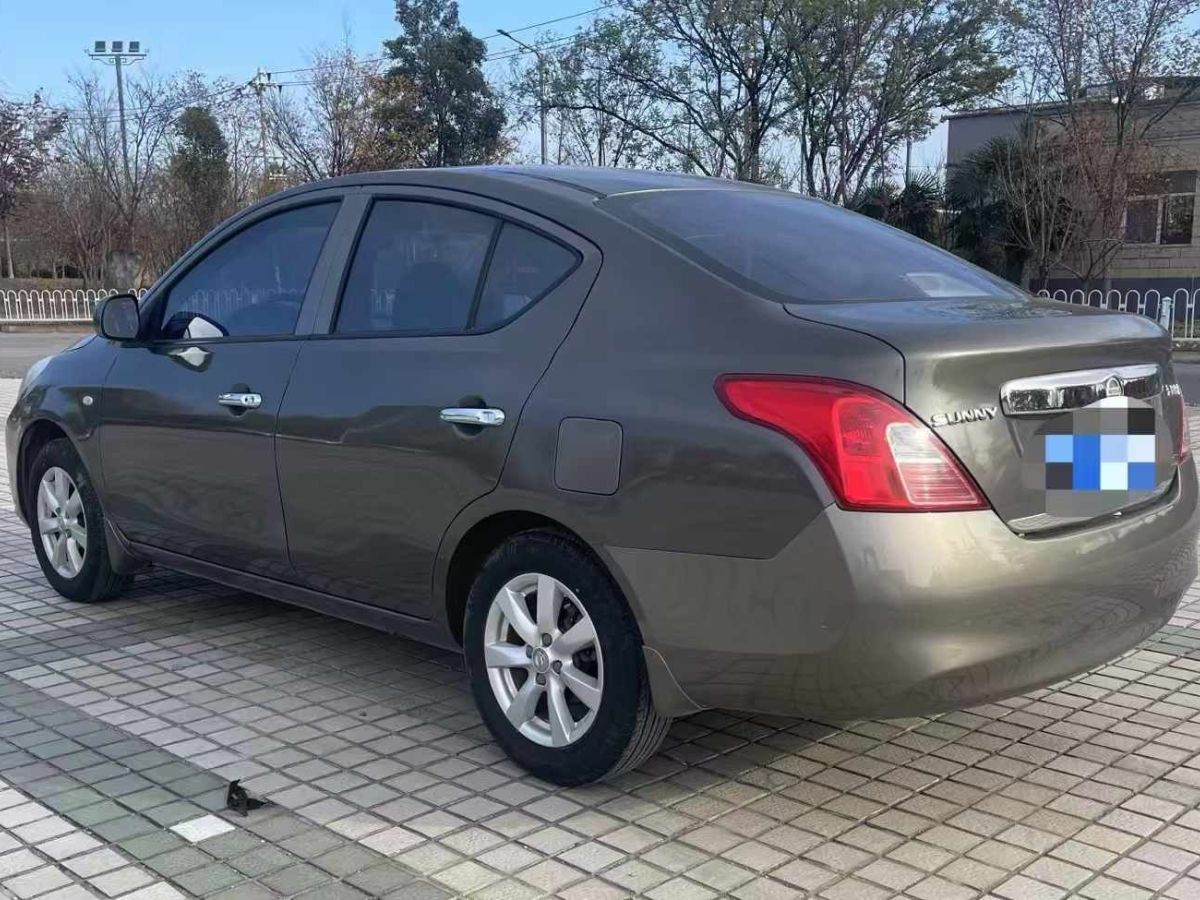 日產(chǎn) 陽光  2012款 1.4TSI DSG圖片