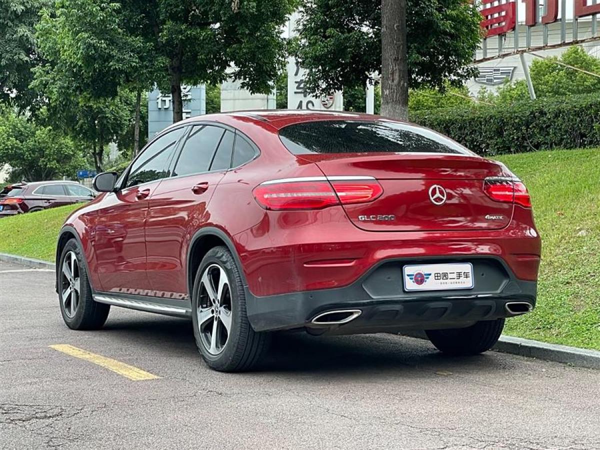 奔馳 奔馳GLC  2023款 GLC 300 4MATIC 轎跑SUV圖片