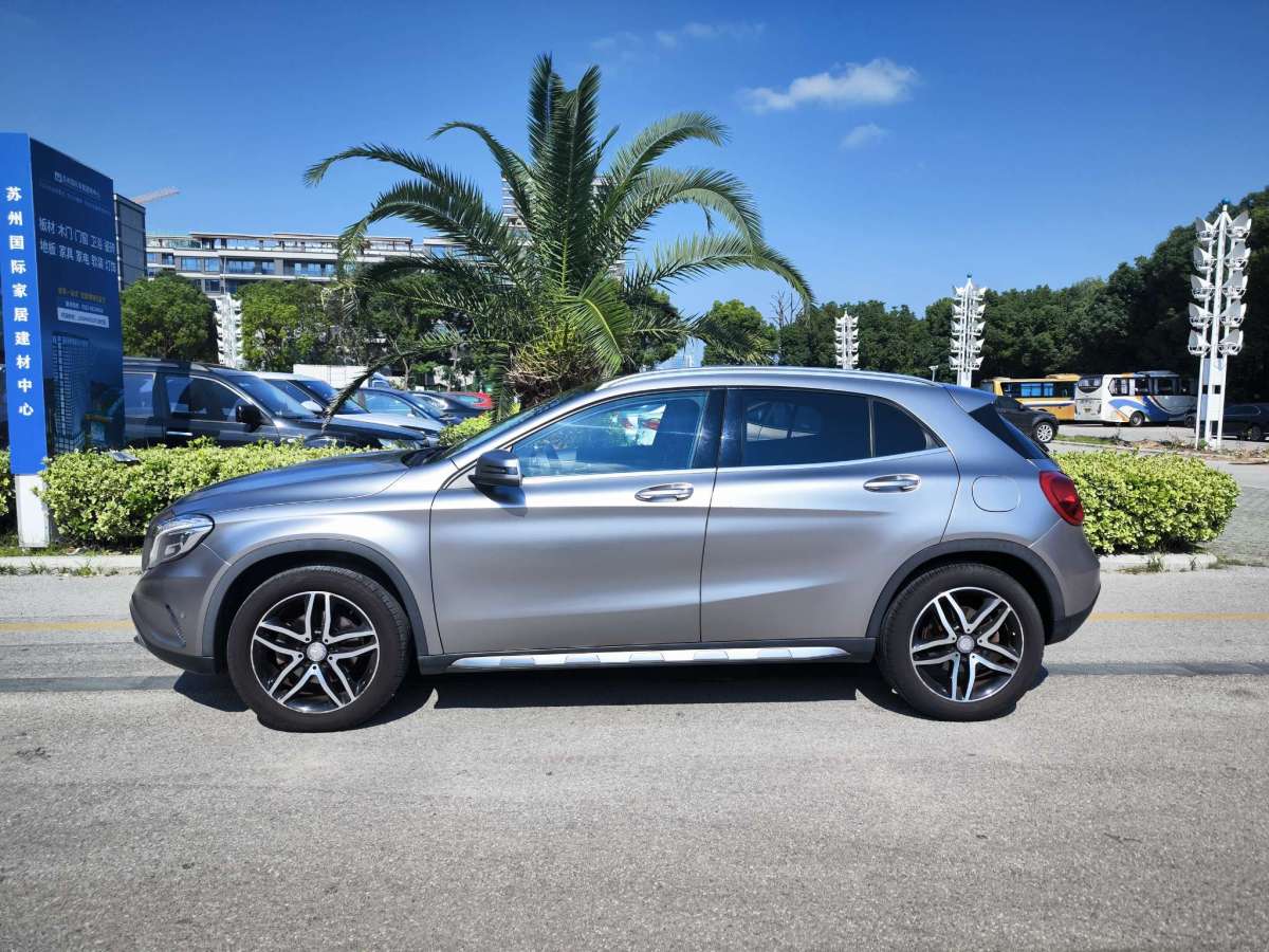 奔馳 奔馳GLA  2015款 GLA 220 4MATIC 時尚型圖片