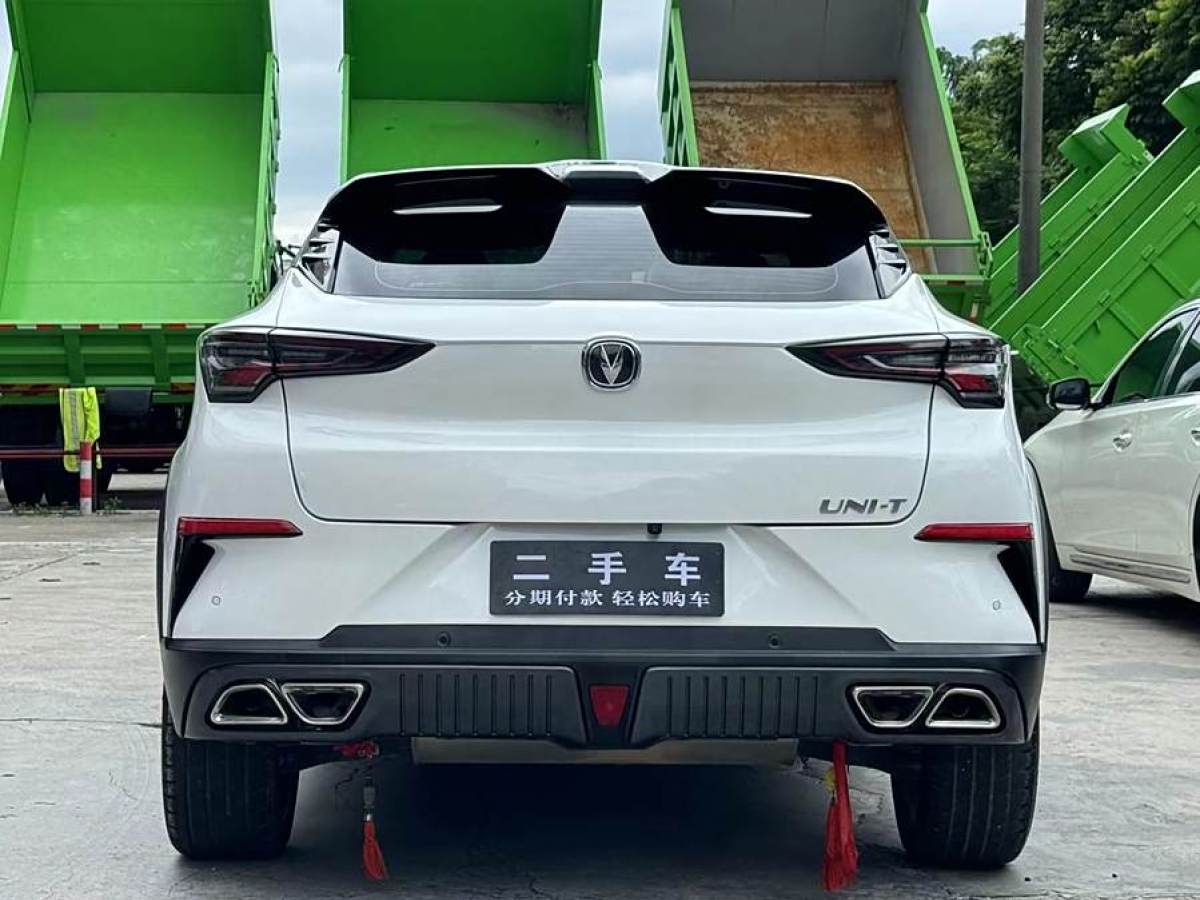 2022年6月長(zhǎng)安 UNI-T  2022款 1.5T 尊貴型