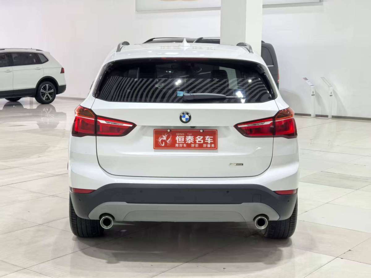 寶馬 寶馬X1  2018款 sDrive20Li 領(lǐng)先型圖片