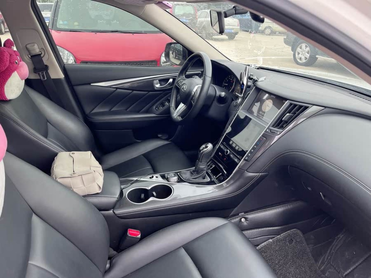 英菲尼迪 Q50L  2018款  2.0T 舒適版 國VI圖片