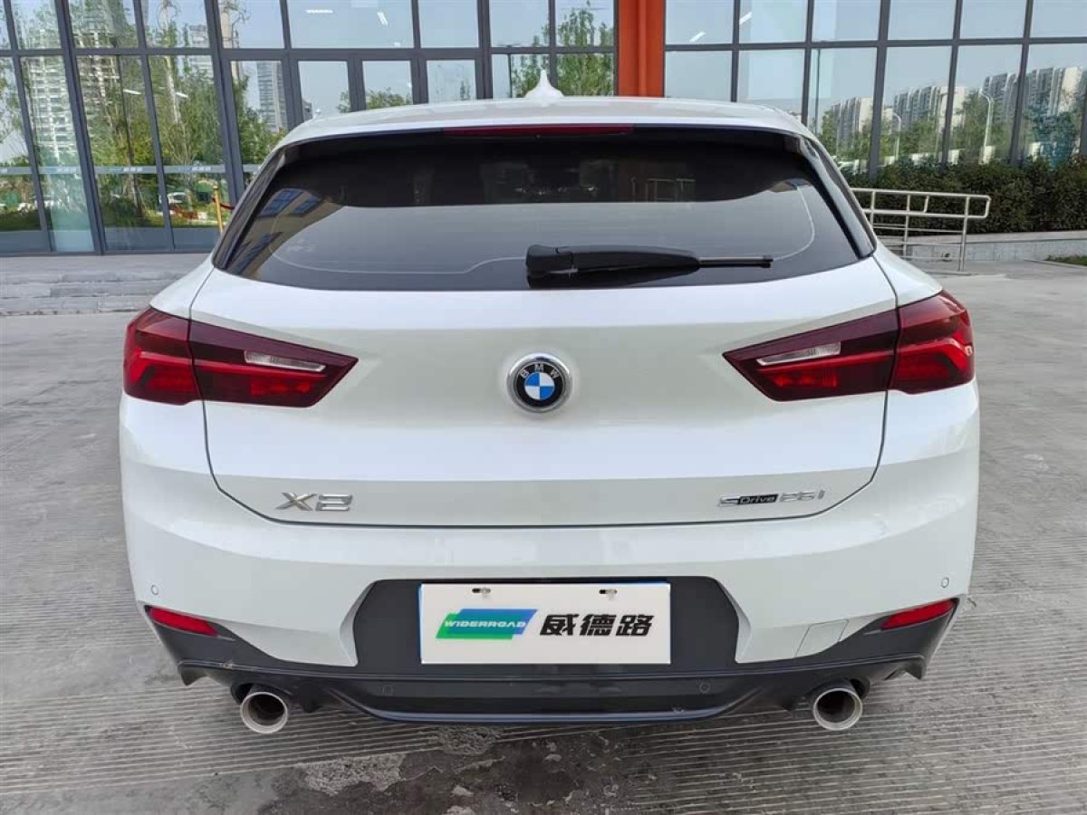 寶馬 寶馬X2  2022款 sDrive25i M運(yùn)動套裝圖片