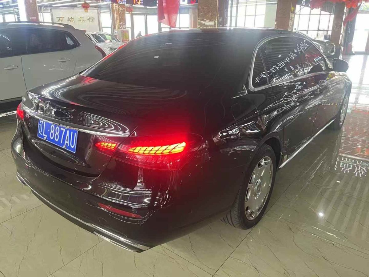 奔馳 奔馳E級(jí)  2022款 E 300 L 豪華型圖片