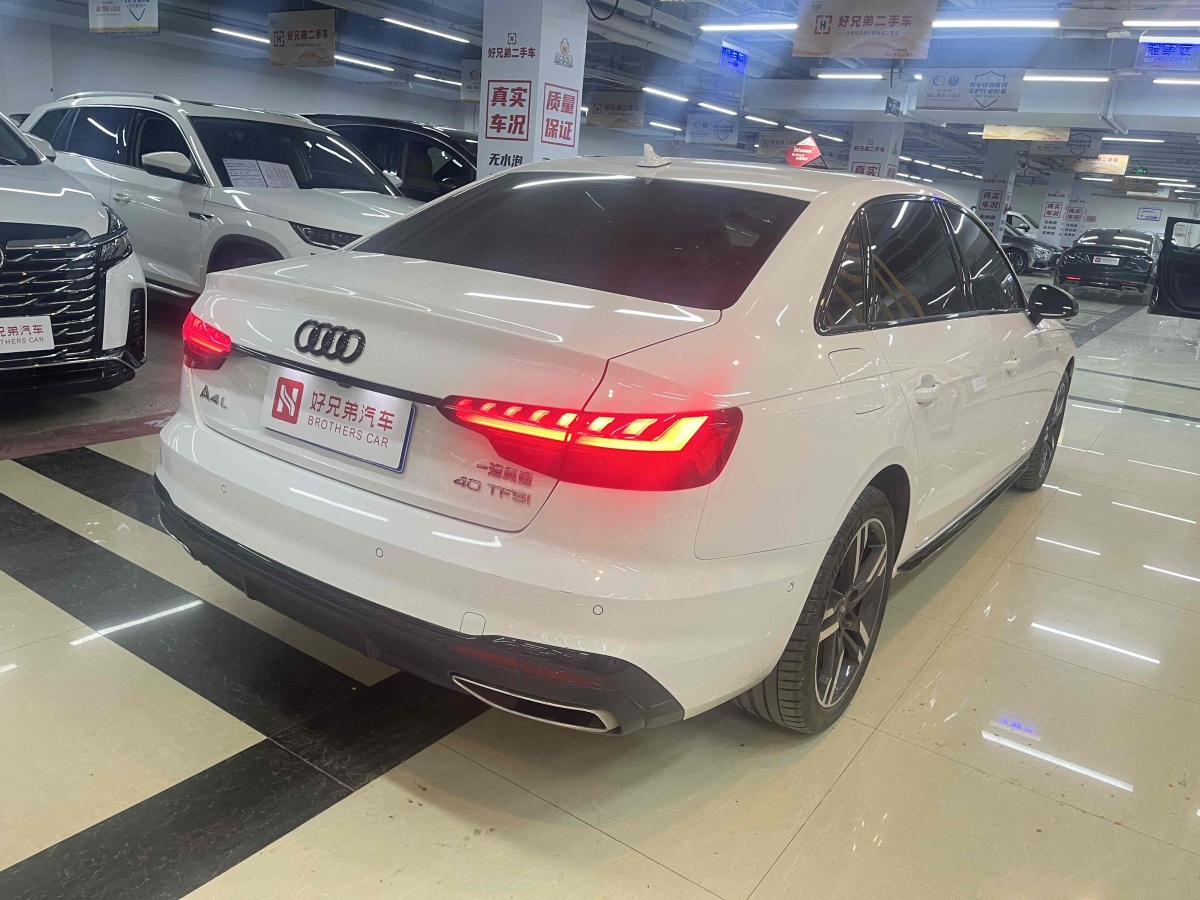 奧迪 奧迪A4L  2022款 40 TFSI 豪華動感型圖片