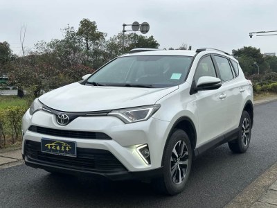 2017年7月 豐田 RAV4榮放 2.0L CVT兩驅(qū)都市版圖片