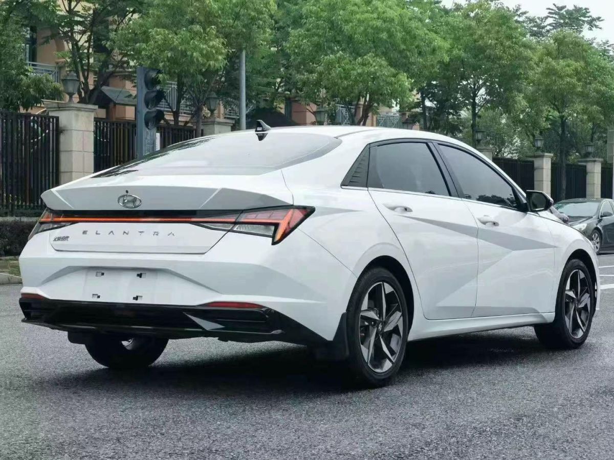 現(xiàn)代 伊蘭特  2021款 1.5L TOP旗艦版圖片