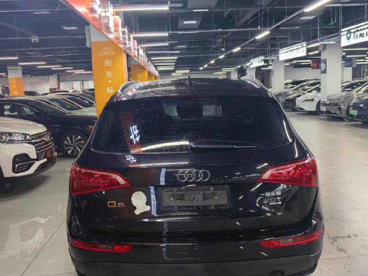 2013年1月奧迪 奧迪Q5  2013款 Q5 3.0TFSI 45TFSI Quattro 運(yùn)動(dòng)型