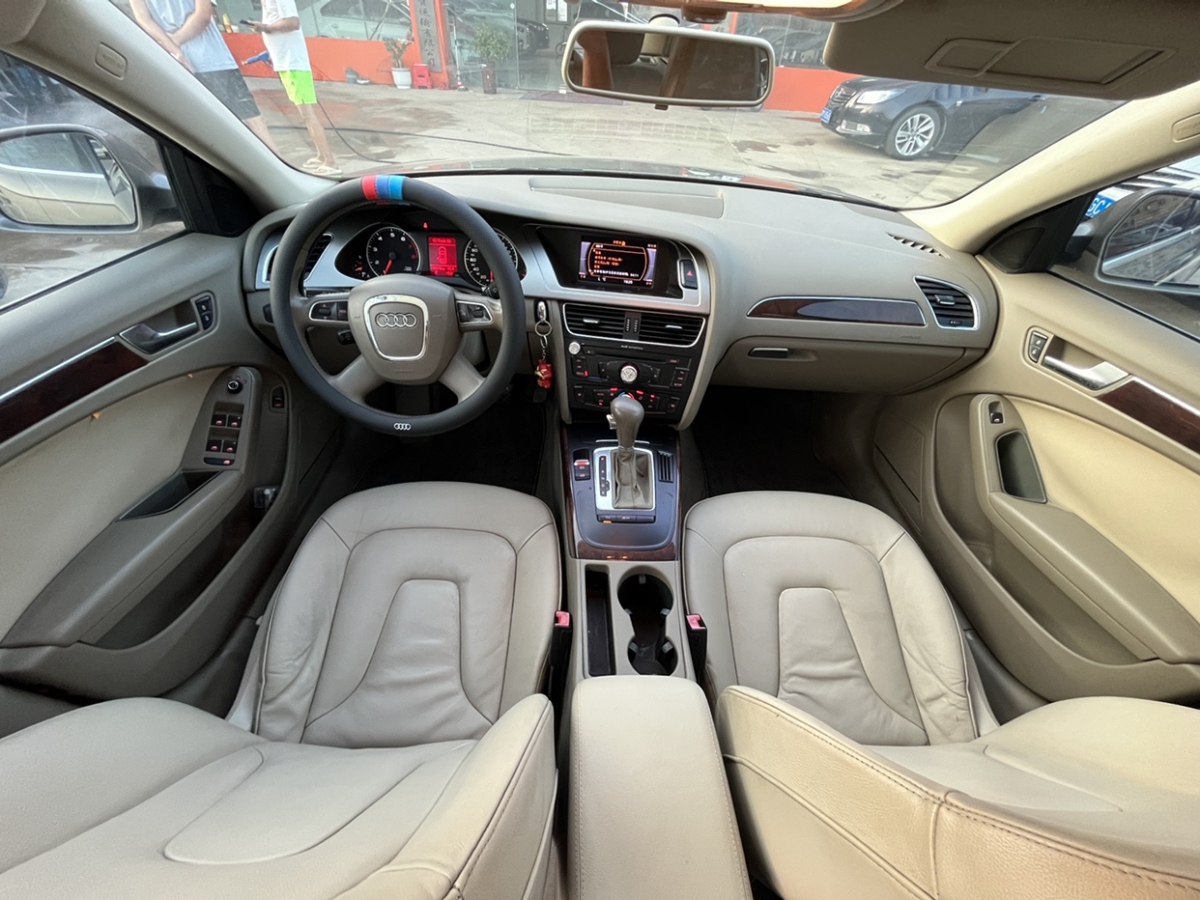 奧迪 奧迪A4L  2011款 2.0 TFSI 豪華型圖片