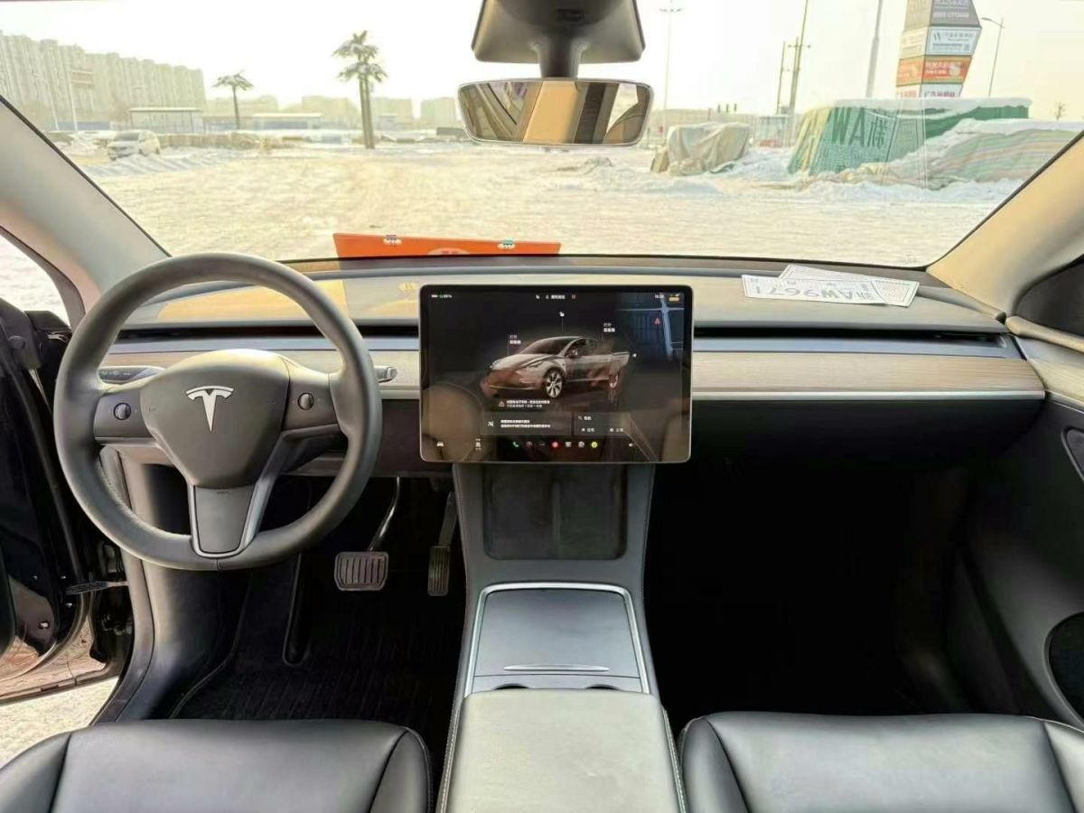 特斯拉 Model S  2023款 三電機(jī)全輪驅(qū)動 Plaid版圖片