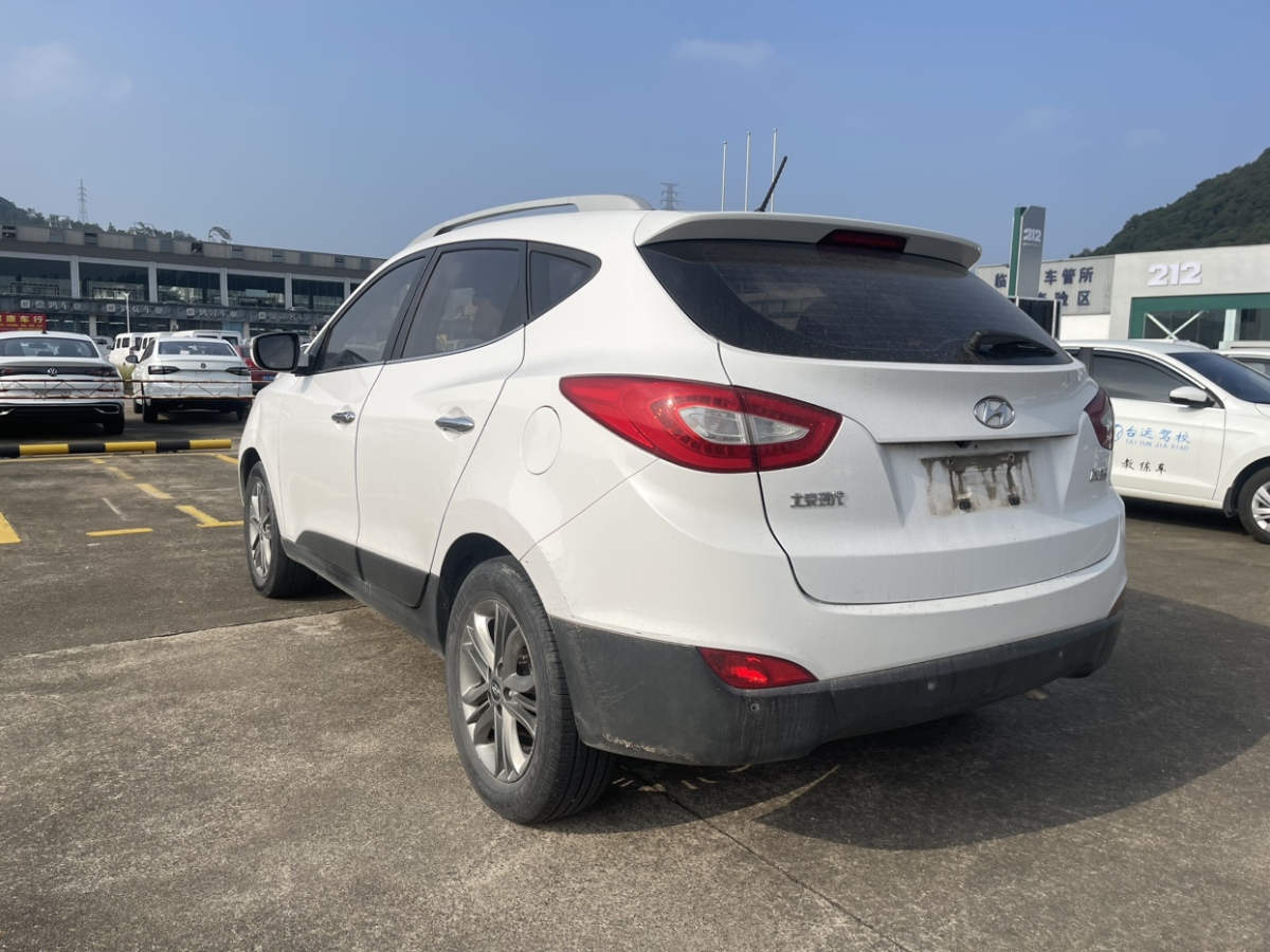 2015年5月現(xiàn)代 ix35  2015款 2.0L 自動兩驅(qū)智能型 國IV