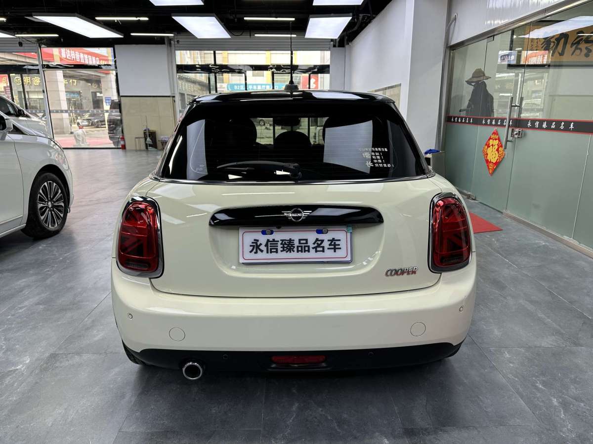 MINI MINI  2018款 1.5T COOPER 經(jīng)典派 五門版圖片