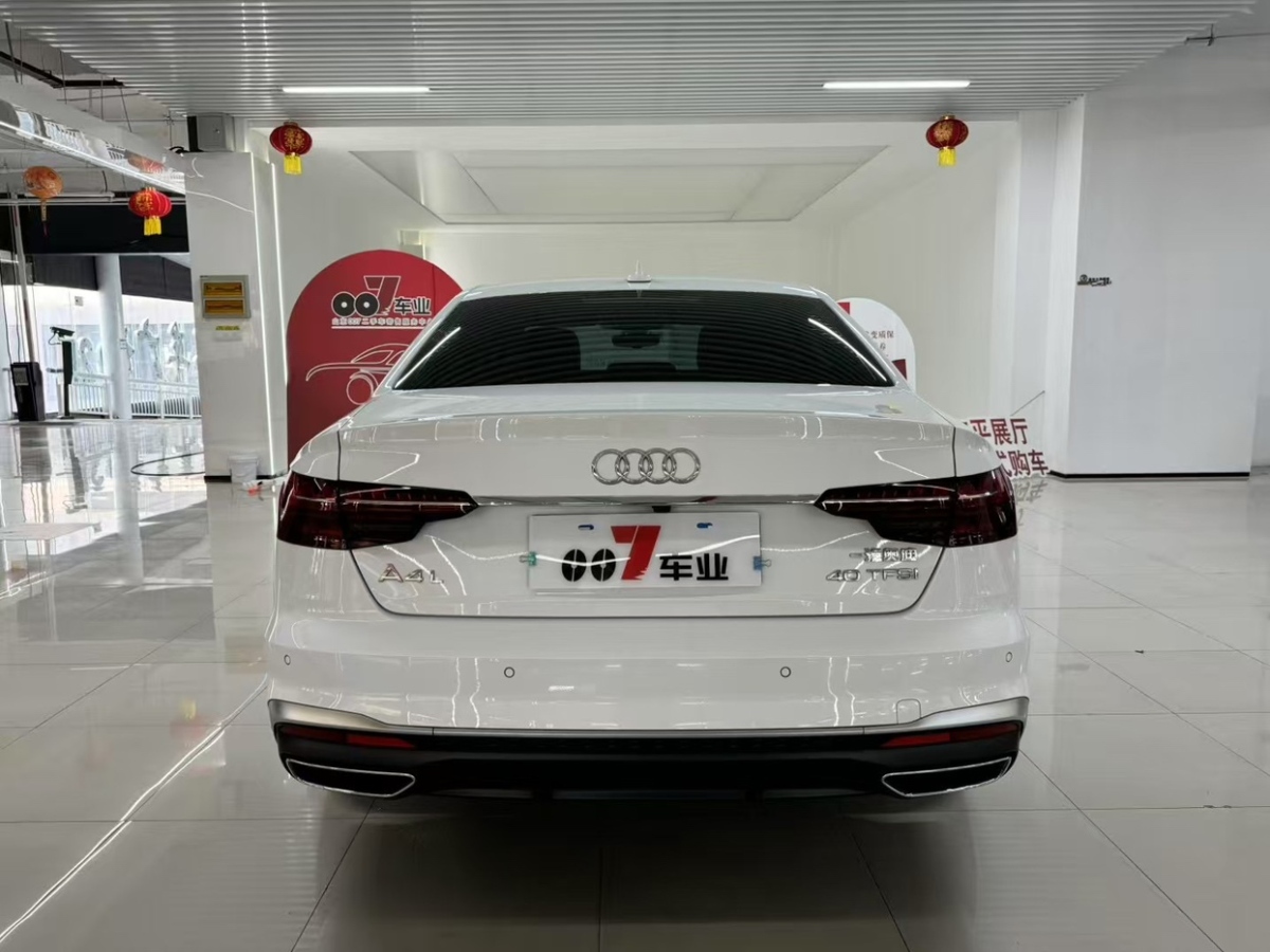 奧迪 奧迪A4L  2022款 40 TFSI 時(shí)尚致雅型圖片