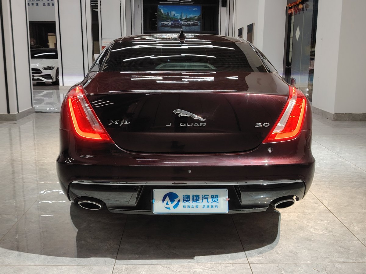 捷豹 XJ  2016款 XJL 3.0 SC 兩驅(qū)典雅商務(wù)版圖片