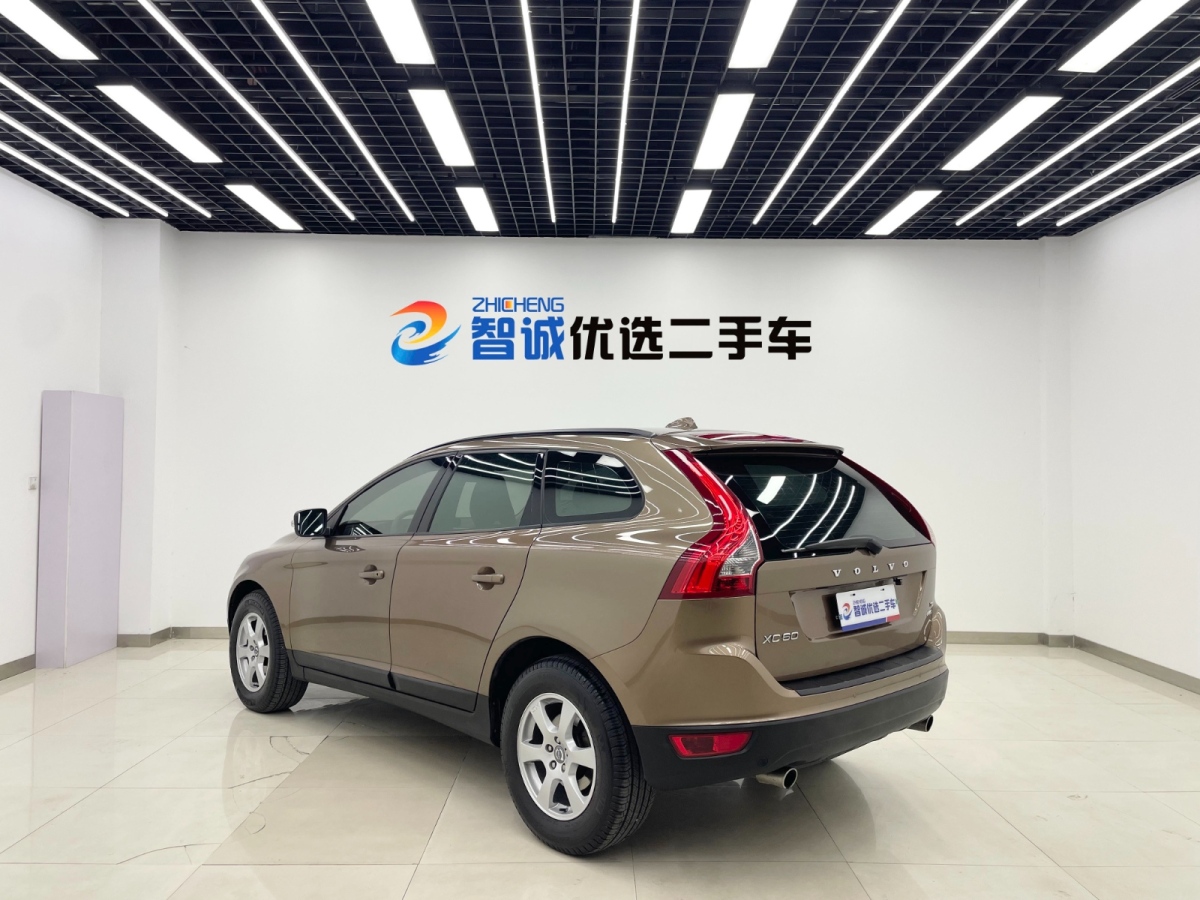 2010年4月沃爾沃 XC60  2010款 T6 AWD舒適版