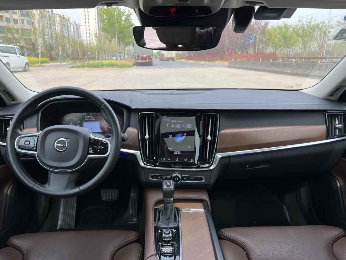 沃爾沃 S90  2019款 T4 智逸版圖片
