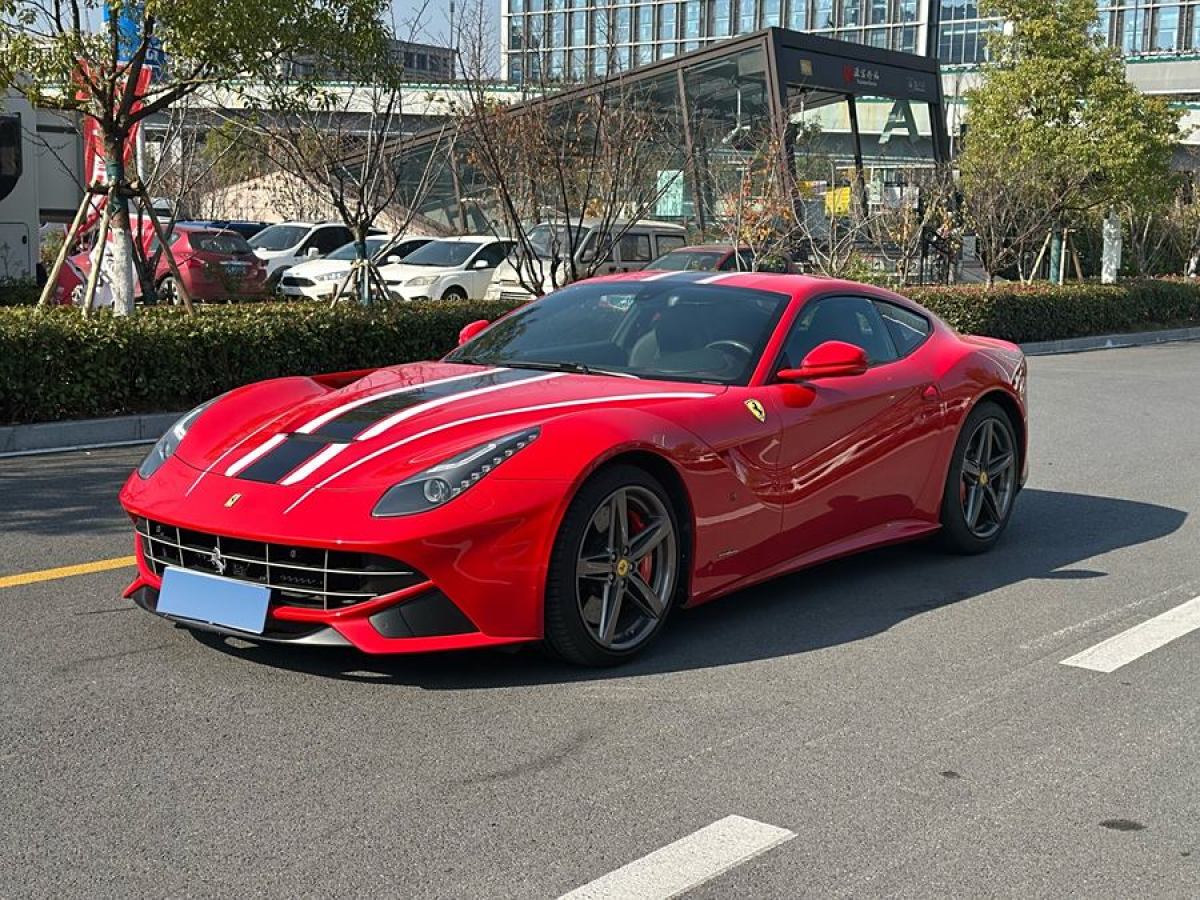 法拉利 F12berlinetta  2013款 6.3L 標(biāo)準(zhǔn)型圖片