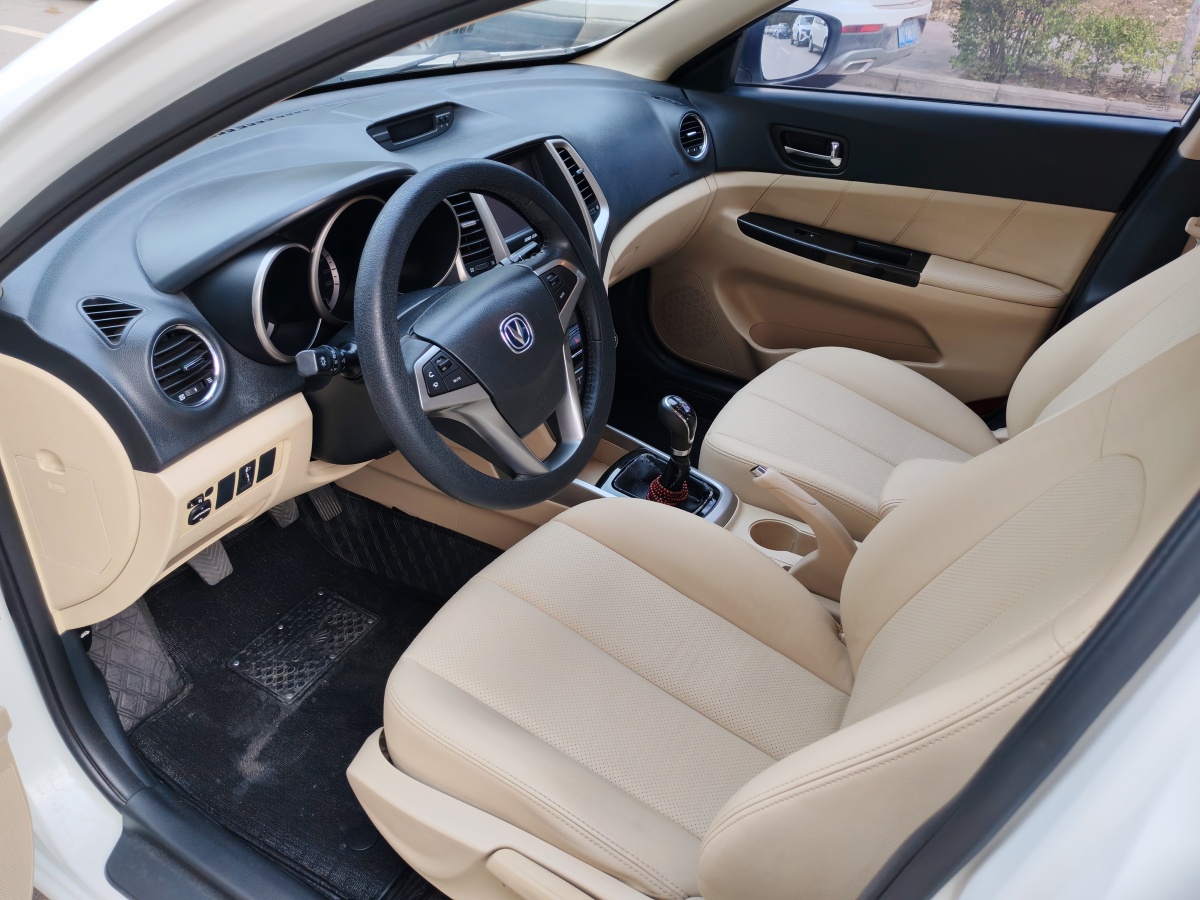 長安 逸動  2015款 1.6L 手動豪華型 國V圖片