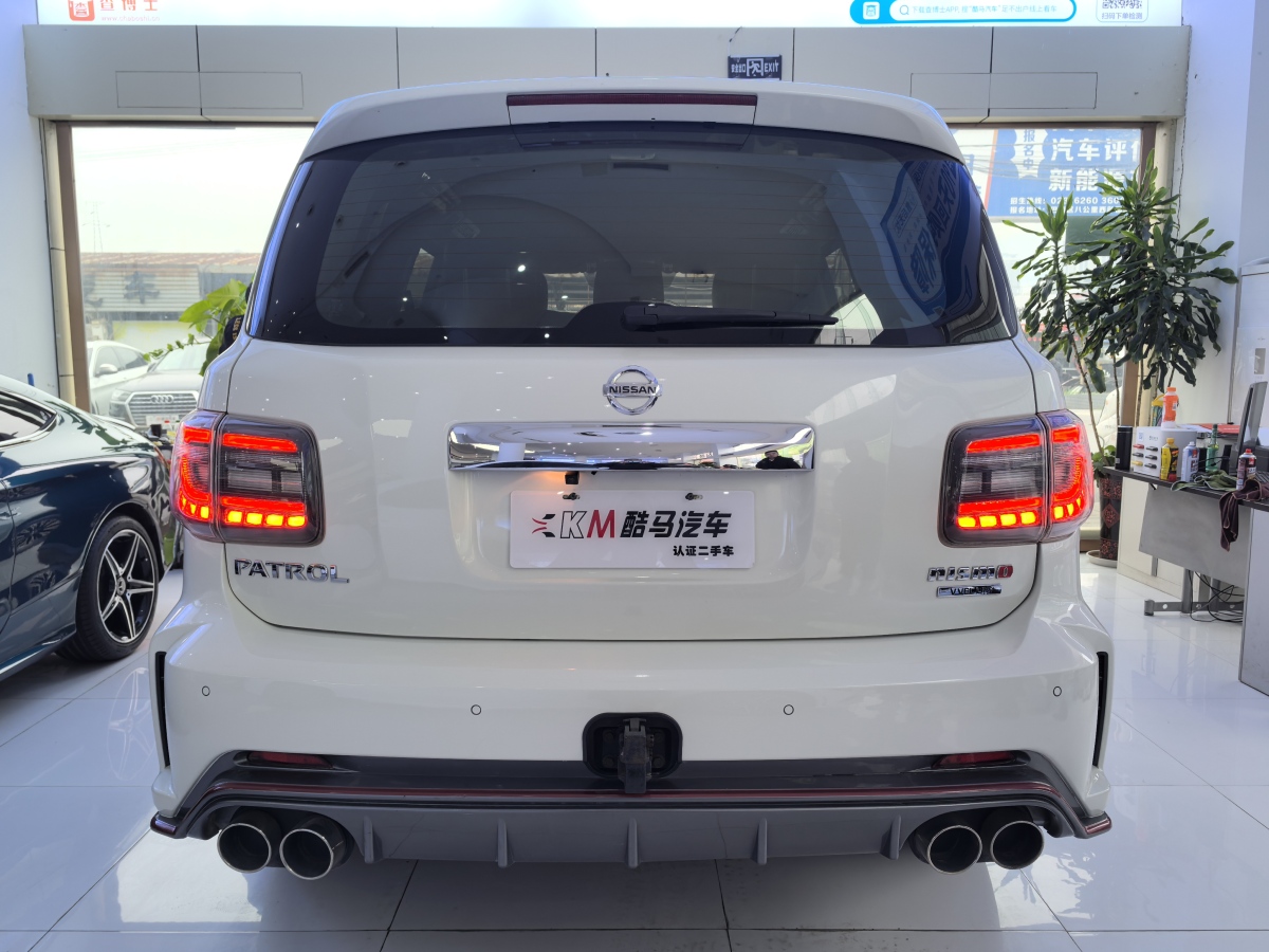 日產(chǎn) 途樂(lè)  2018款 4.0L 鉑金型圖片