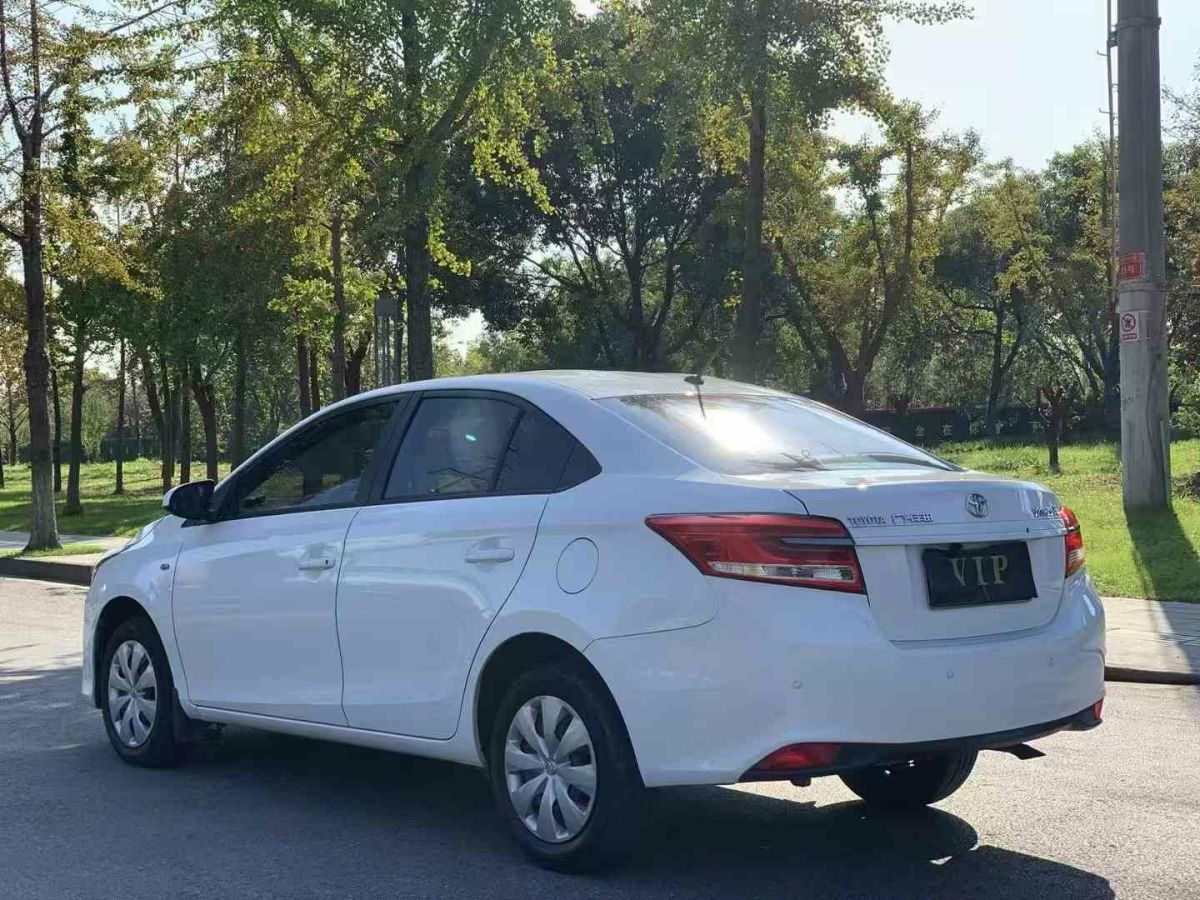 豐田 YARiS L 致享  2018款 1.5E CVT冠軍限量版圖片