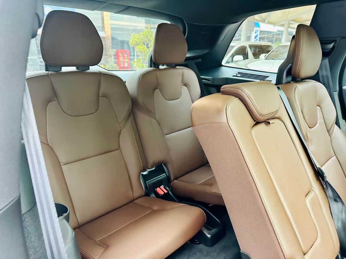 沃爾沃 XC90  2021款 B6 智逸豪華版 7座圖片