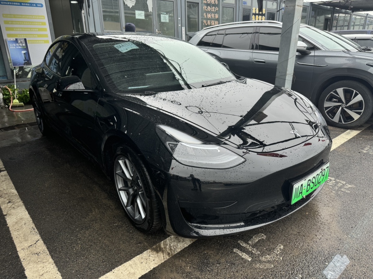 特斯拉 Model 3  2022款 改款 后輪驅(qū)動版圖片