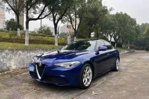 Giulia 阿尔法·罗密欧 2.0T 280HP VIRTU限量版