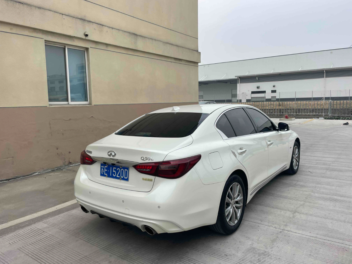 英菲尼迪 Q50L  2018款  2.0T 舒適版 國VI圖片