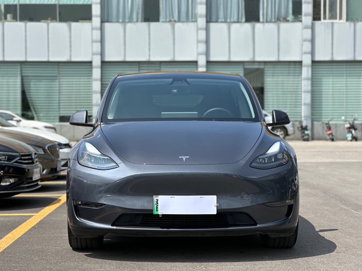 特斯拉 Model 3  2023款 長續(xù)航煥新版 雙電機(jī)全輪驅(qū)動圖片