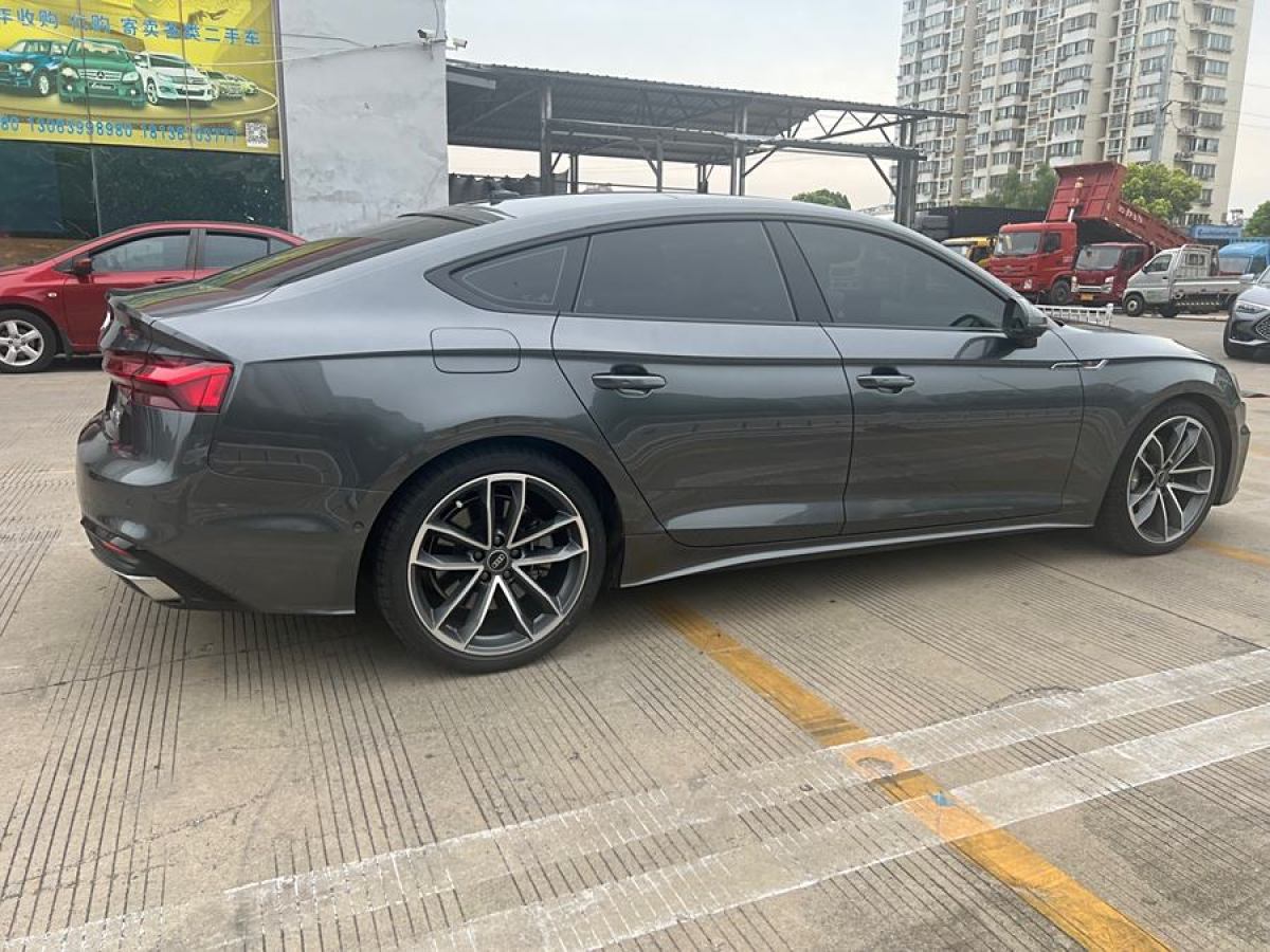 奧迪 奧迪A5  2023款 Sportback 45 TFSI quattro 臻選動(dòng)感型圖片