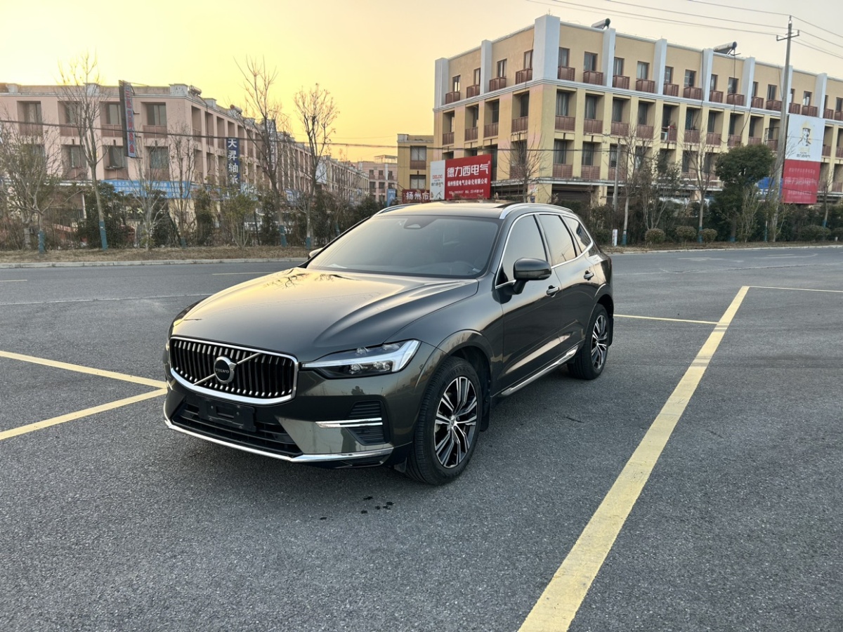 沃爾沃 XC60  2022款 B5 四驅(qū)智遠運動版圖片