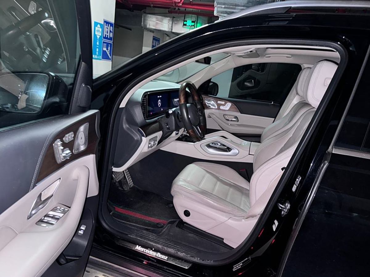 奔馳 奔馳GLS  2023款 改款 GLS 450 4MATIC 豪華型圖片