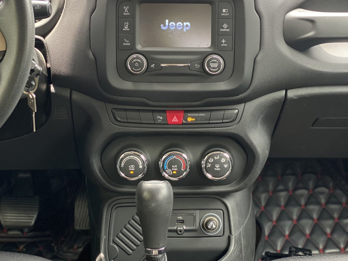 Jeep 自由侠  2017款 180T 自动动能版+图片