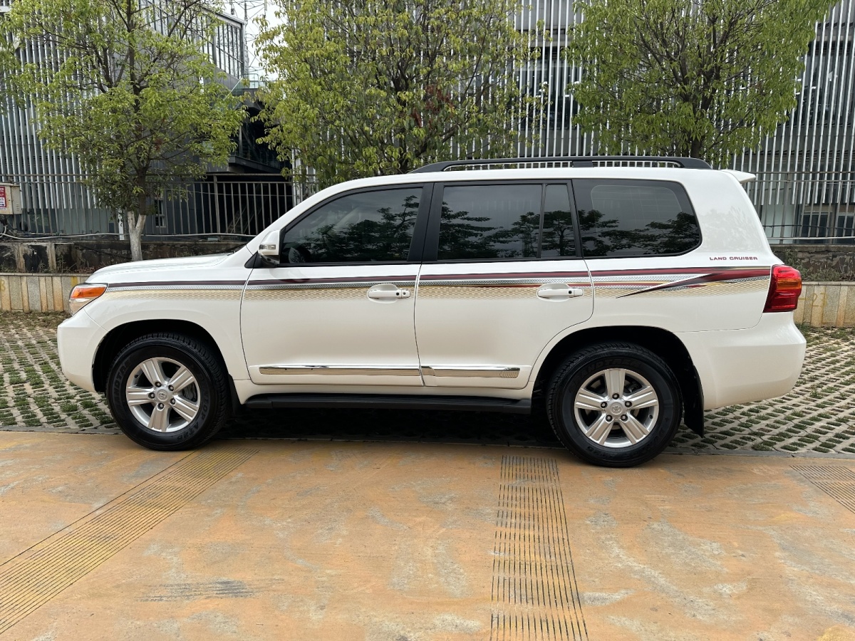 豐田 蘭德酷路澤  2012款 4.6L 自動(dòng)VX-R圖片