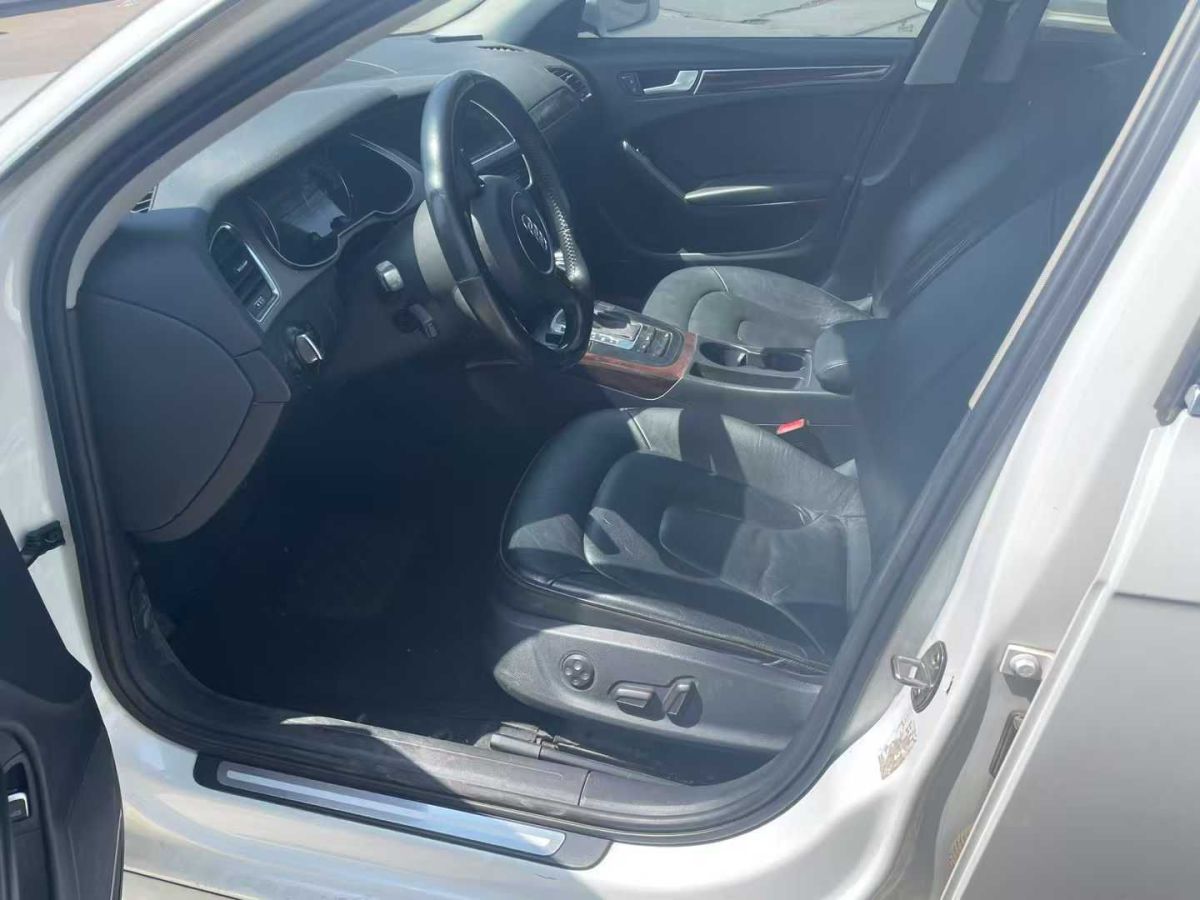 奧迪 奧迪A4L  2013款 A4L 30TFSI 手動(dòng)舒適型圖片
