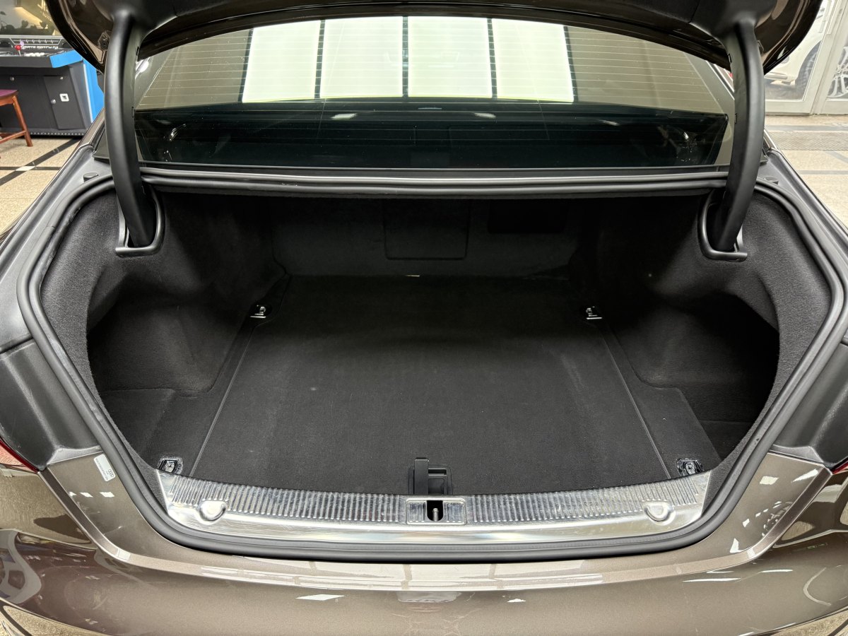 奧迪 奧迪A8  2014款 A8L 45 TFSI quattro豪華型圖片