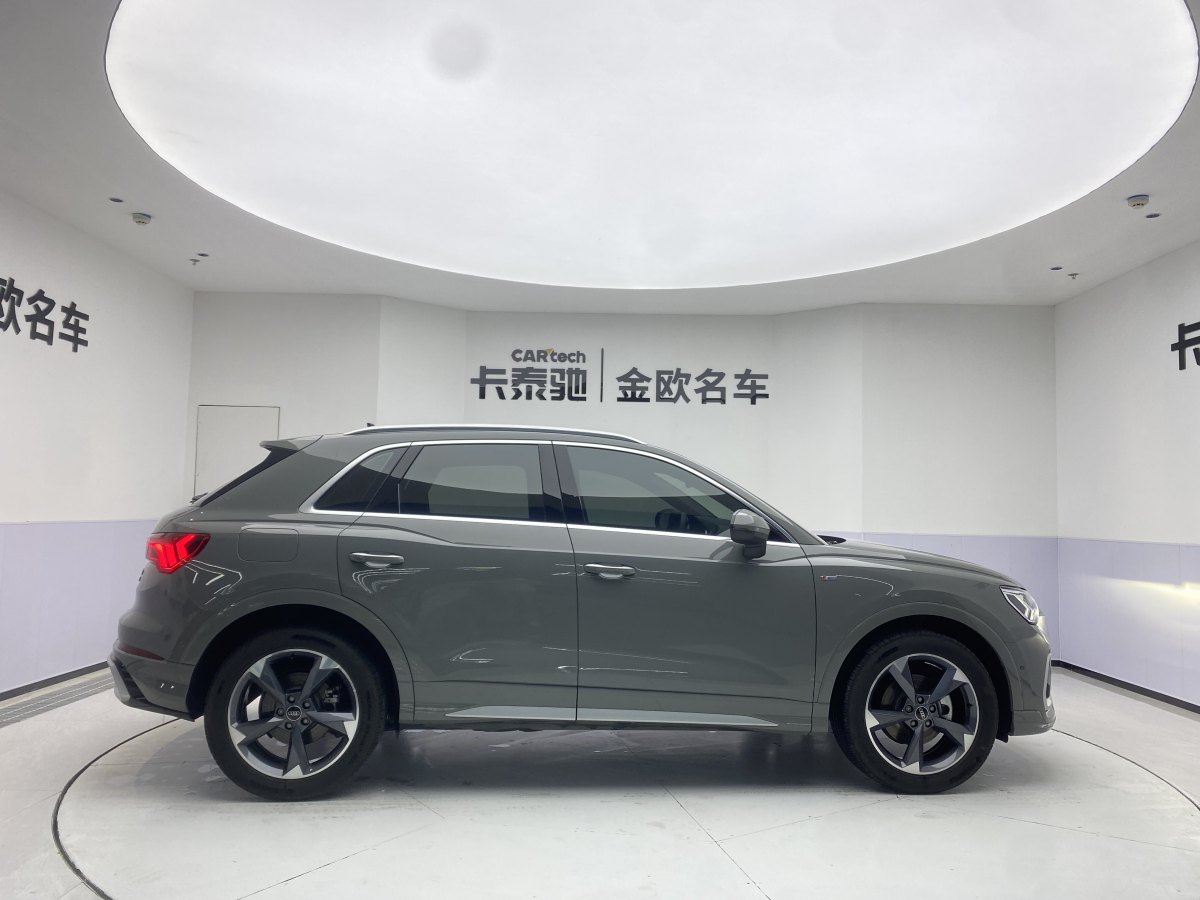 奧迪 奧迪Q3  2024款 35 TFSI 時(shí)尚動(dòng)感型圖片