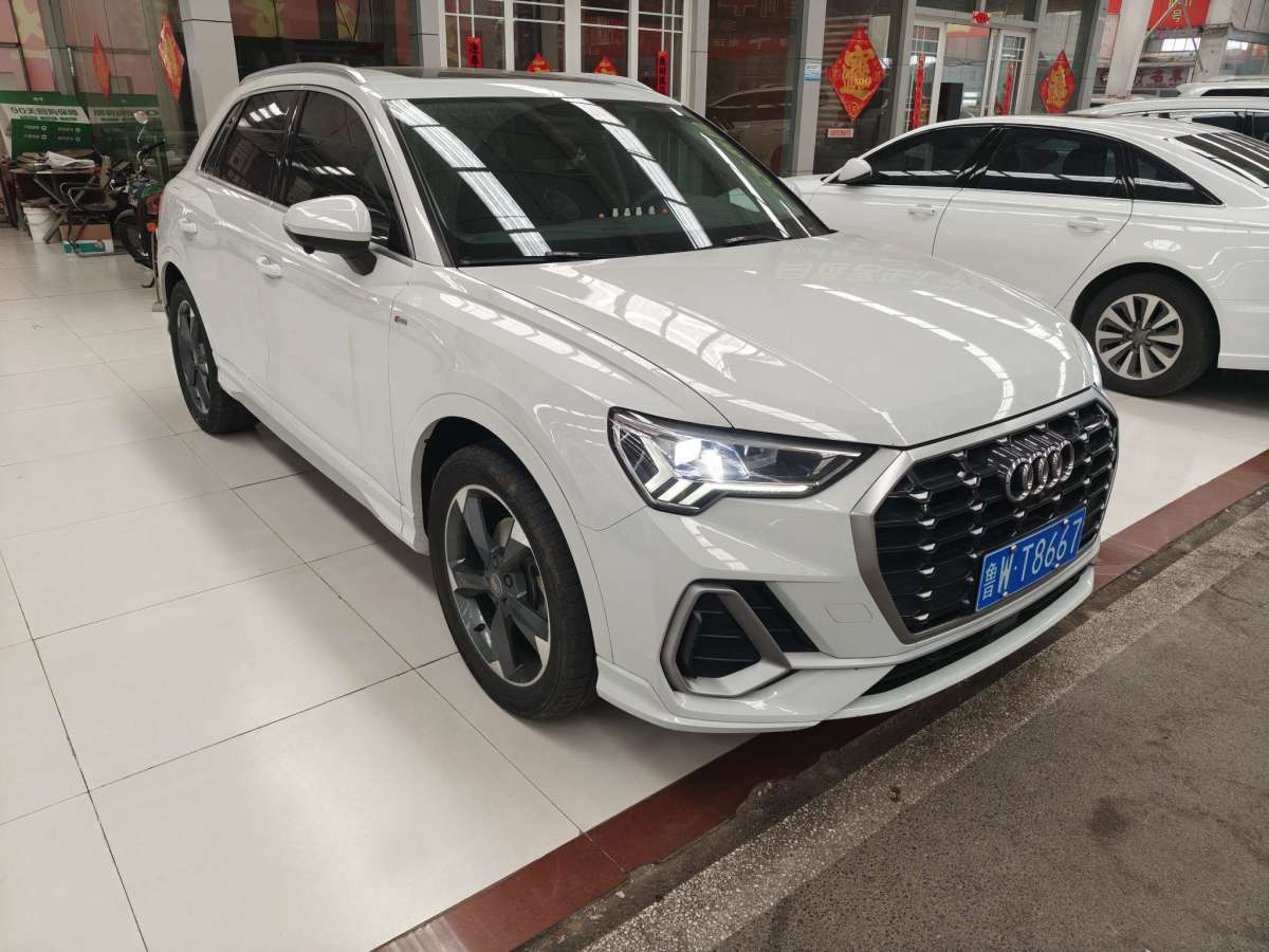 奧迪 奧迪Q3  2020款 35 TFSI 時(shí)尚動(dòng)感型圖片