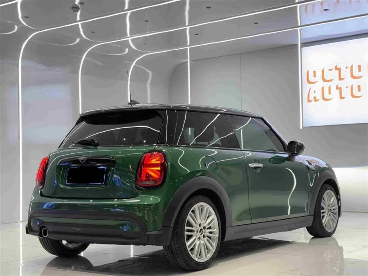 MINI MINI  2022款 改款 1.5T COOPER 經(jīng)典派圖片