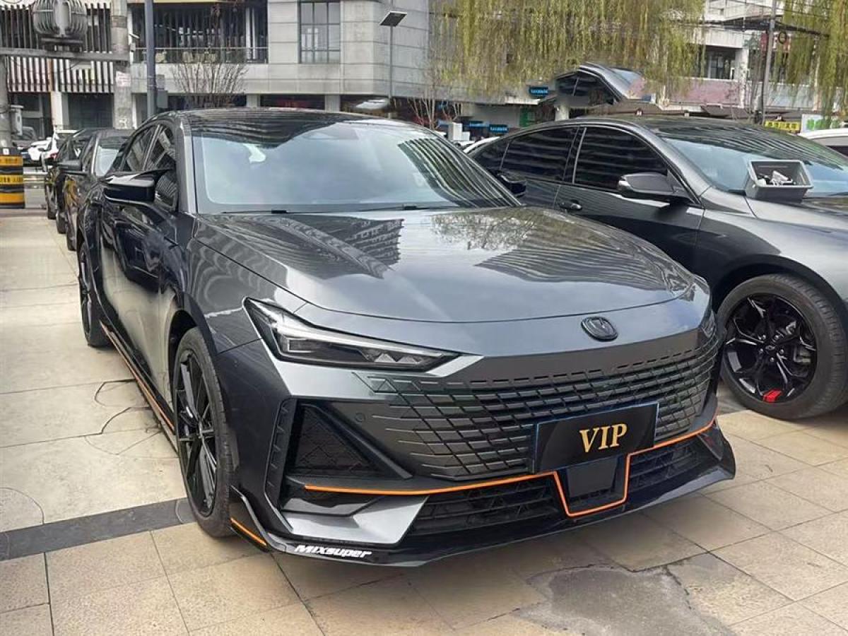 長安 長安UNI-V  2023款 1.5T 運動版圖片