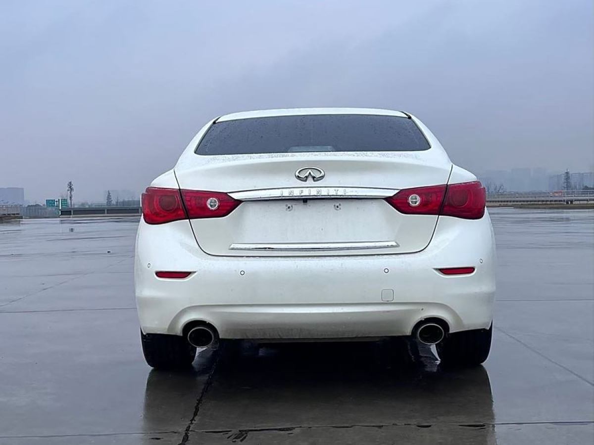 英菲尼迪 Q50L  2016款 2.0T 悅享版圖片