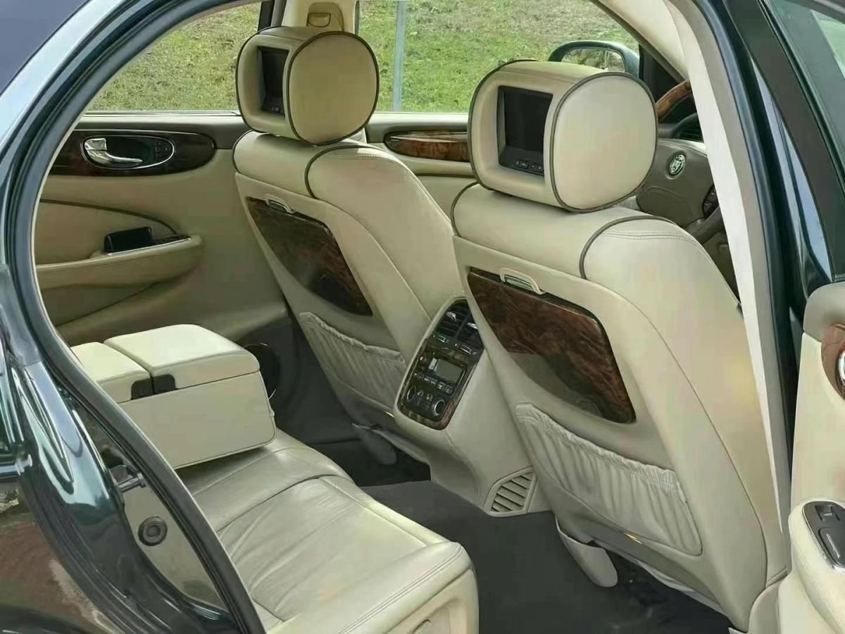 捷豹 XJ  2008款 3.0L 皇家加長版圖片