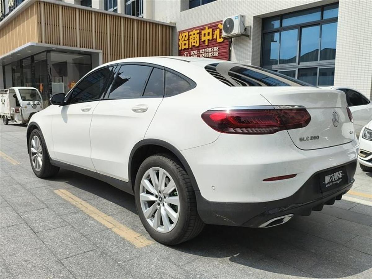 2020年1月奔馳 奔馳GLC  2022款 改款 GLC 260 4MATIC 轎跑SUV