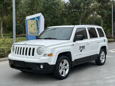 2014年5月 Jeep 自由客(進(jìn)口) 2.0L 運(yùn)動(dòng)增強(qiáng)版圖片