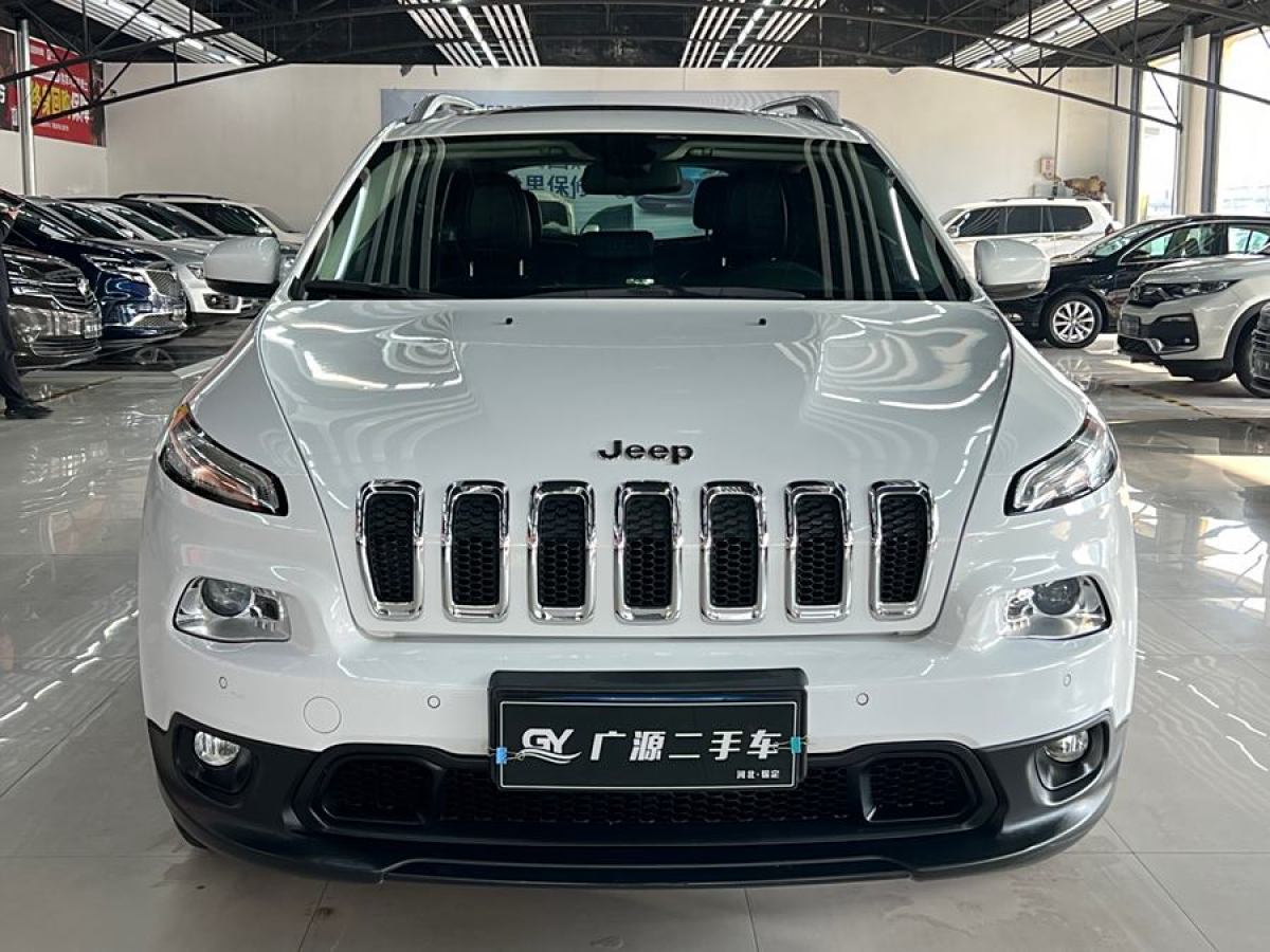 Jeep 自由光  2016款 2.4L 領(lǐng)先版圖片