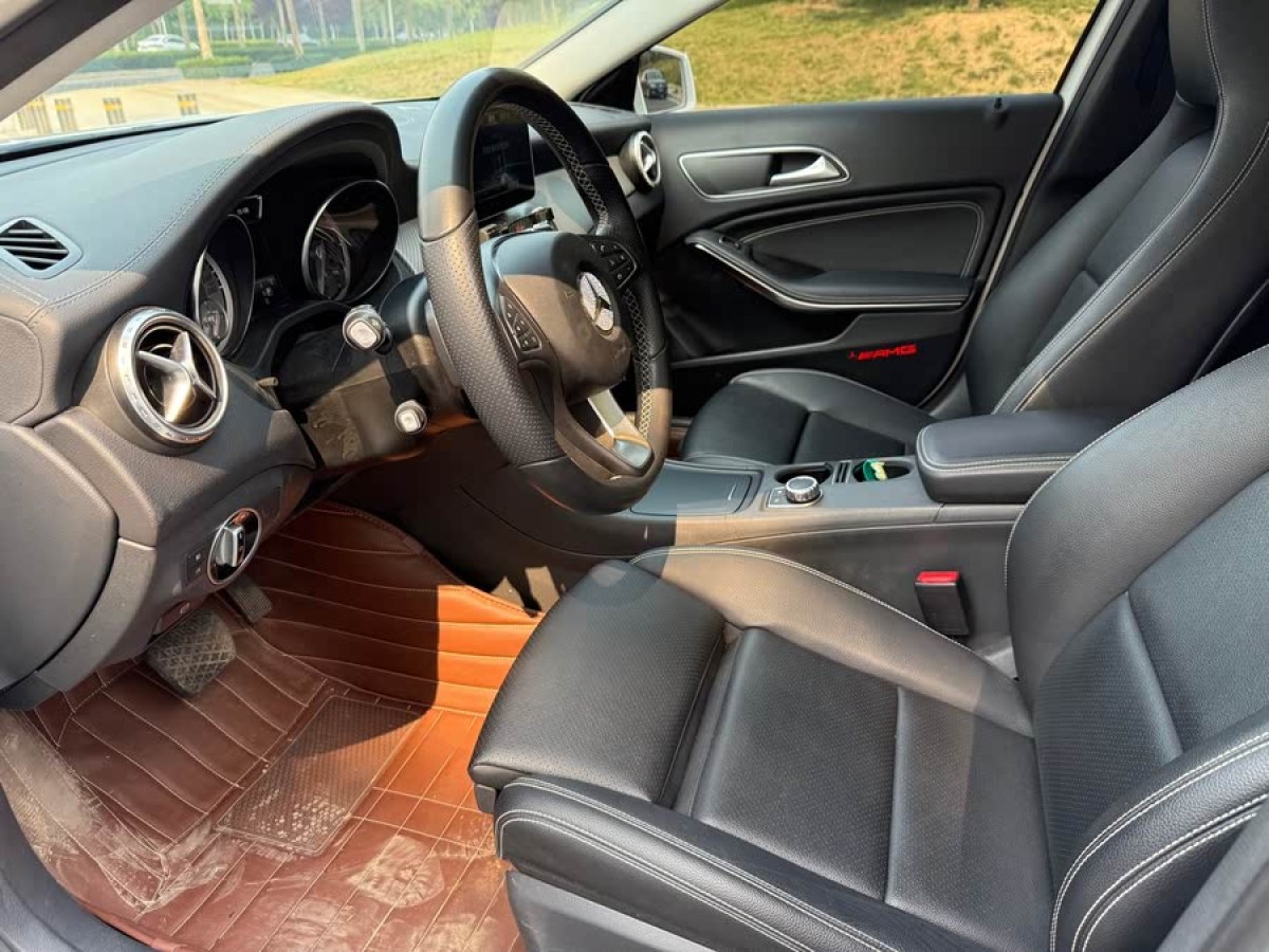 奔馳 奔馳GLA  2016款 GLA 220 4MATIC 時尚型圖片