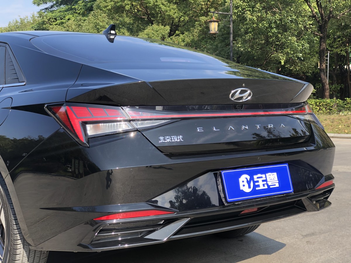 現(xiàn)代 伊蘭特  2022款 1.5L CVT LUX尊貴版圖片