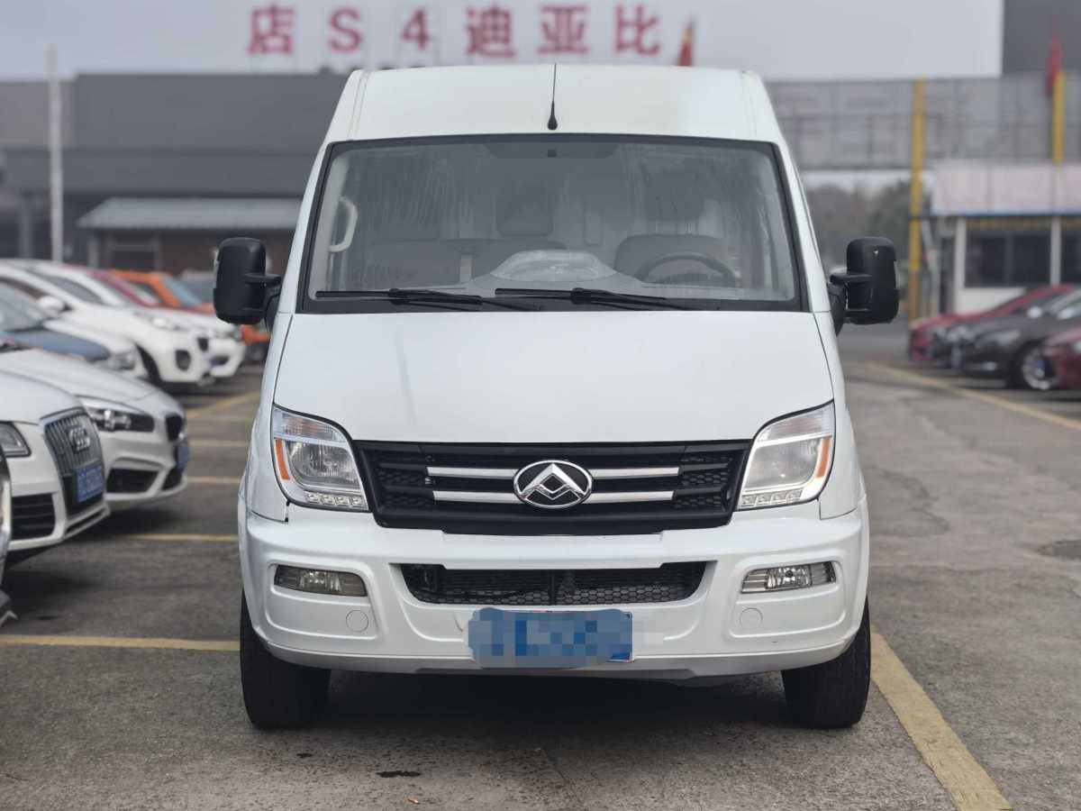 上汽大通 V80  2021款 2.0T AMT經(jīng)典城配王長(zhǎng)軸中頂3座圖片